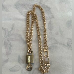 LOUIS VUITTON RARE #230 LOCK & KEY